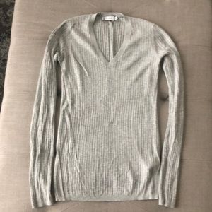 Vince heather gray lightweight sweater